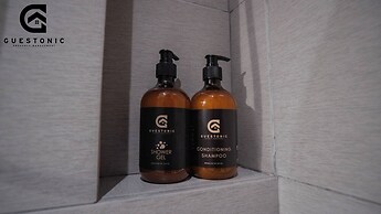 Guestonic EkoCheras Cozy Studio