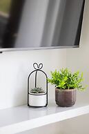 Capitol Apartment by Renters