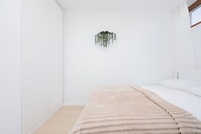 Capitol Apartment by Renters