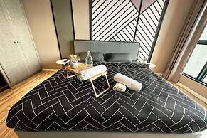 Guestonic Millerz Luxury Home