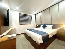 Crystal Holiday Halong Hotel