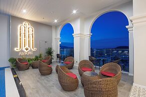 Avari Hotel