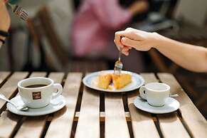 Tomato Urban Retreat