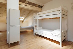 Tomato Urban Retreat