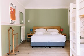 Tomato Urban Retreat