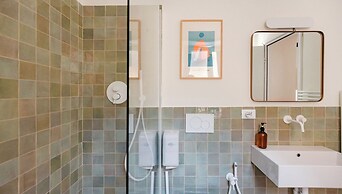 Tomato Urban Retreat