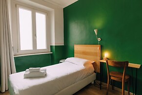 Tomato Urban Retreat