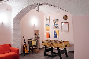 Tomato Urban Retreat