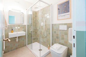 Tomato Urban Retreat