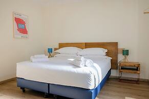 Tomato Urban Retreat