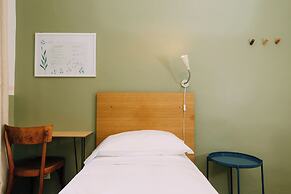 Tomato Urban Retreat