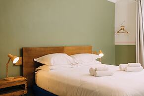 Tomato Urban Retreat