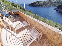 Peaceful Holiday House Senija