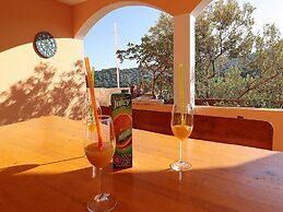 Peaceful Holiday House Senija