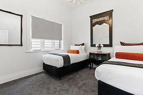 Freemans Bay Home by Urban Rest