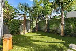 Freemans Bay Home by Urban Rest