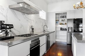 Freemans Bay Home by Urban Rest