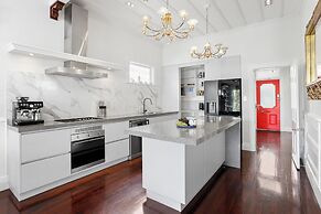 Freemans Bay Home by Urban Rest