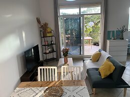 Dubai Green Oasis Retreat