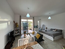 Dubai Green Oasis Retreat