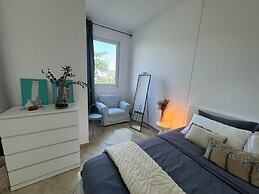 Dubai Green Oasis Retreat