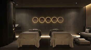 Centre Point Danang Hotel & Residence