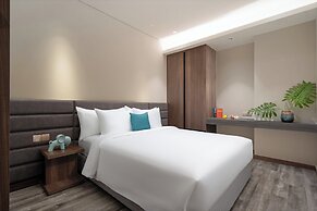 Centre Point Danang Hotel & Residence
