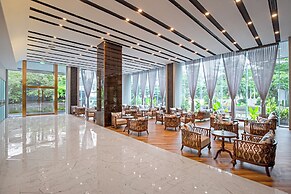 Centre Point Danang Hotel & Residence
