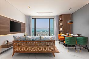 Centre Point Danang Hotel & Residence
