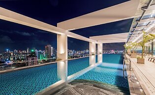 Centre Point Danang Hotel & Residence