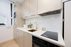 Grzybowska Elegant Apartment by Renters