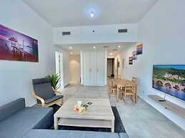 Spacious Furnished Apartment in Palette Tower in Tourist Club Area