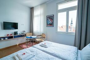 Hotel Avion - National Cultural Monument - ICONIC HOUSES