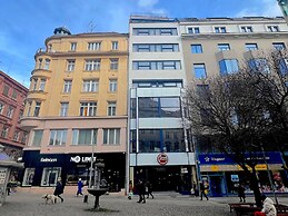 Hotel Avion - National Cultural Monument - ICONIC HOUSES