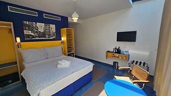 Hotel Avion - National Cultural Monument - ICONIC HOUSES