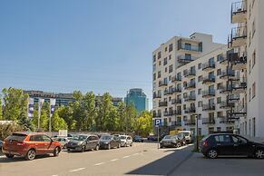 Kolejowa Apartment Warsaw by Renters