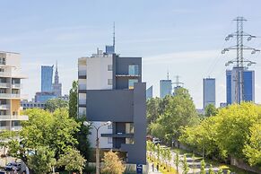 Kolejowa Apartment Warsaw by Renters