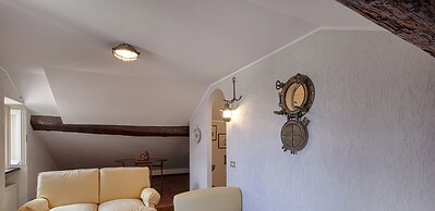 Seaview Apartment Near the Castle by Wonderful Italy