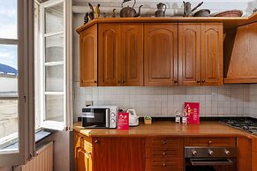 Seaview Apartment Near the Castle by Wonderful Italy