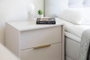 Cozy Apartment for 5 by Renters