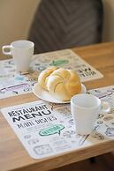 Cozy Apartment for 5 by Renters