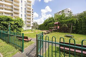 Cozy Apartment for 5 by Renters