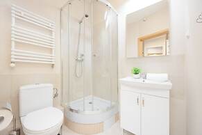 Cozy Apartment for 5 by Renters