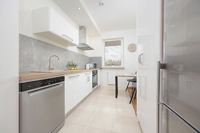 Cozy Apartment for 5 by Renters