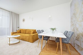 Cozy Apartment for 5 by Renters
