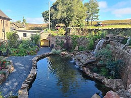 Luxury Penthouse Apartment - Beautiful Countryside