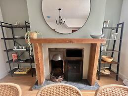 Seaside Haven at Willowdene Cottage