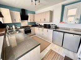Seaside Haven at Willowdene Cottage