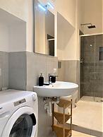 Contemporary studio- Ornato 13