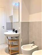 Contemporary studio- Ornato 13